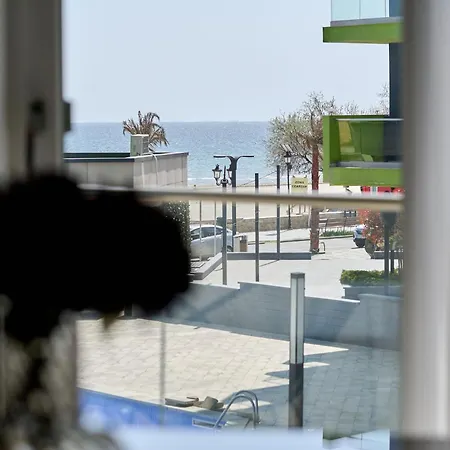 Maya Apartment- N Pools * Mamaia