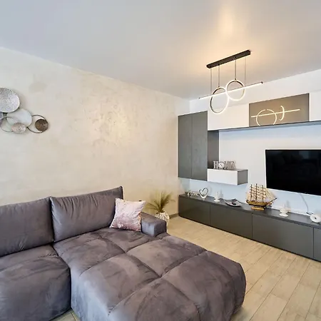 شقة Maya Apartment- N Pools *