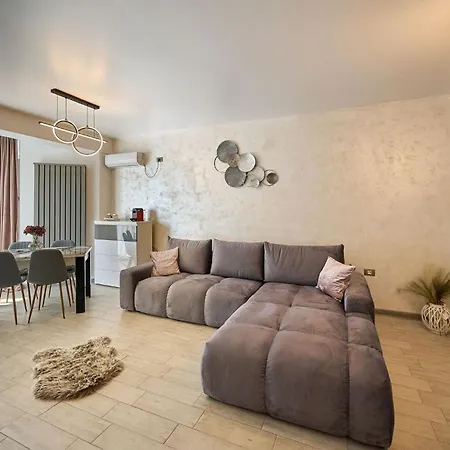 Maya Apartment- N Pools