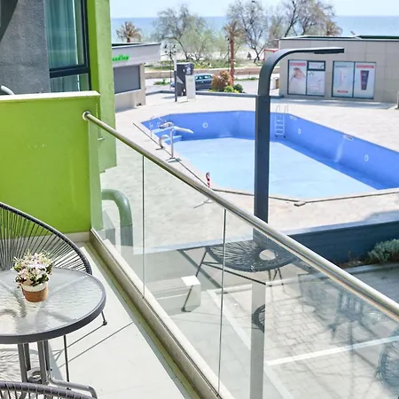 Maya Apartment- N Pools مامايا